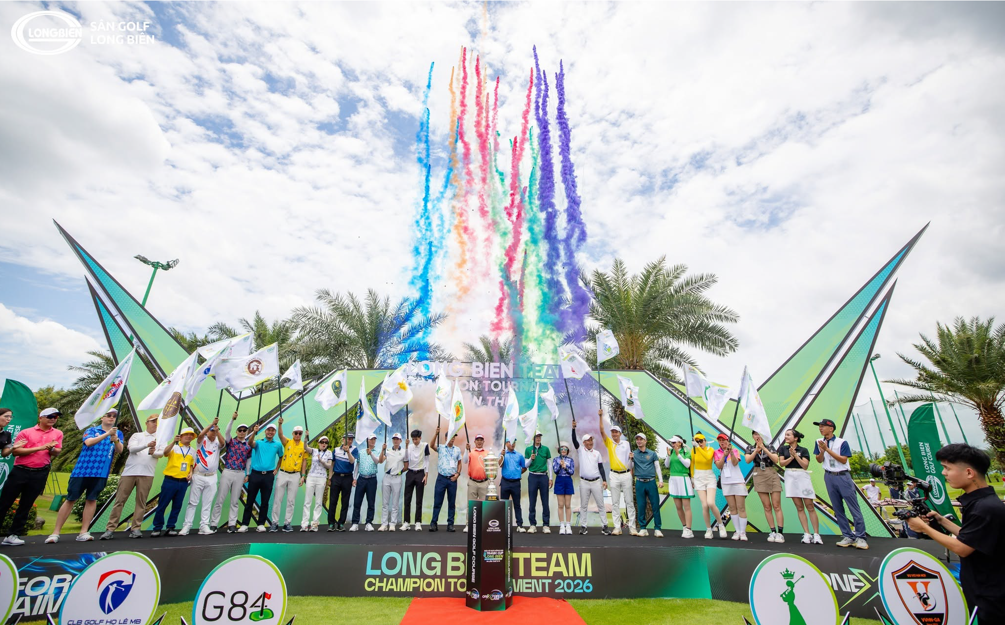 Khai mạc giải vô địch tranh cup Long Biên